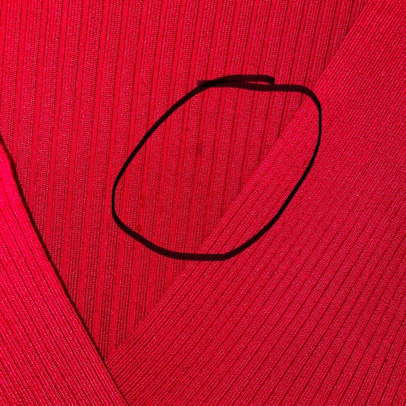 Cache Red V-neck top with Rhinestone zipper - Picture 9 of 10